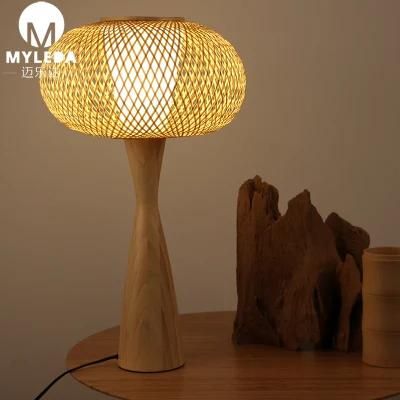 Chinese Style Garden Bamboo Table Light with Natural Wood Frame