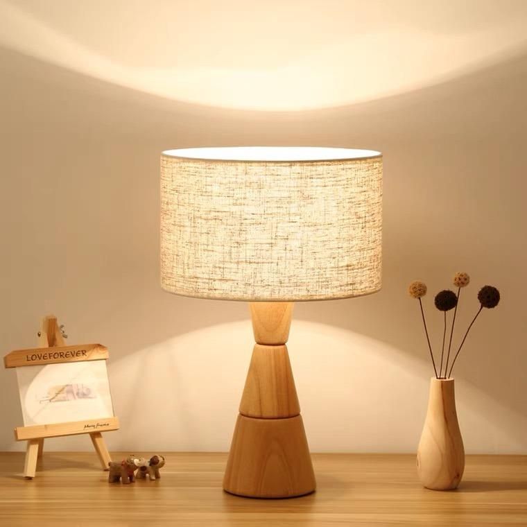 Creative Japanese Log Table Lamp Bedroom Bedside Living Room Simple Modern Warm Light Retro Solid Wood Dimming Table Lamp
