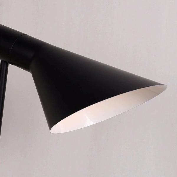 Fashion Metal Decoration Industrial LED Table Lamp Reading for Bedroom Hotel Desk Light