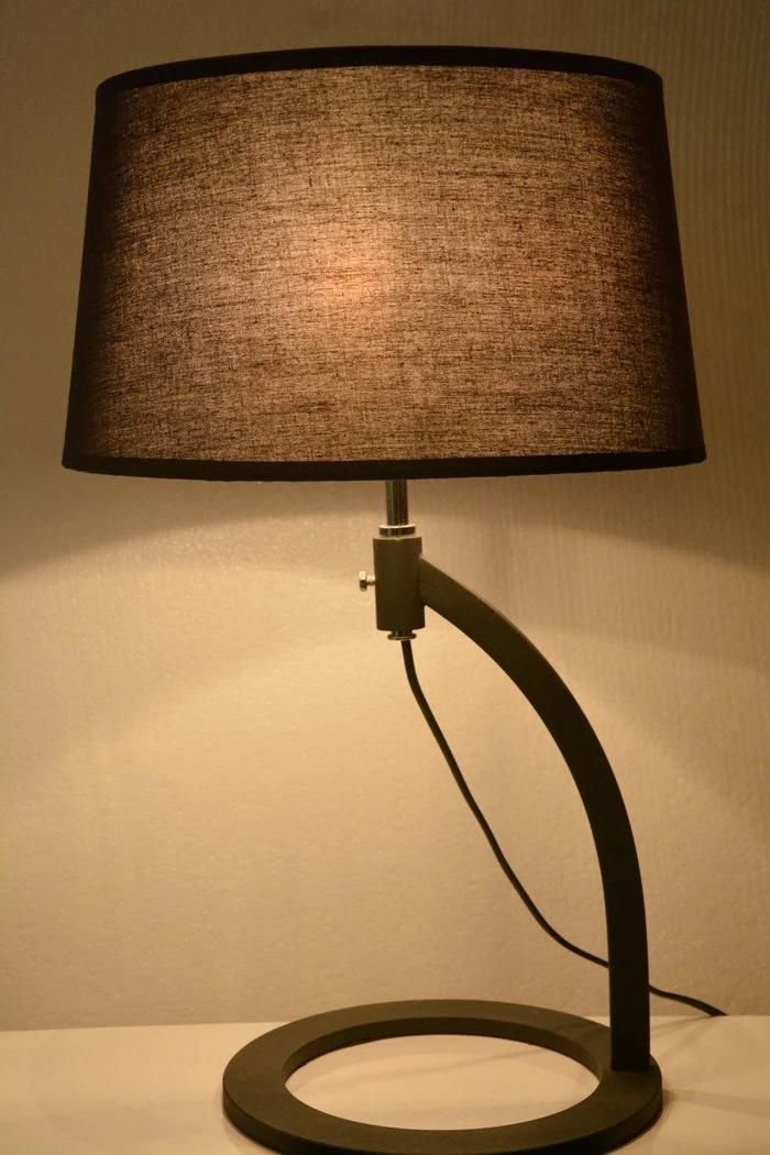 Black Metal Hotel Modern Desk Table Lamp Light with Fabric Shade for Living Room, Height Can Be Adjustable