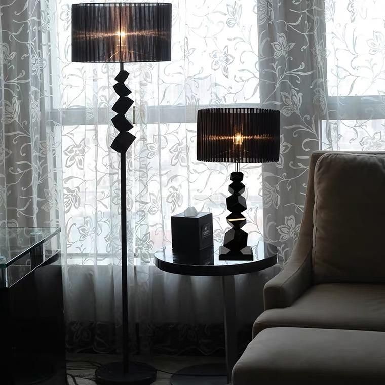 Crystal Floor Lamp Living Room Bedroom Creative Personality American Light Luxury Floor Lamp Simple Modern Vertical Floor Lamp