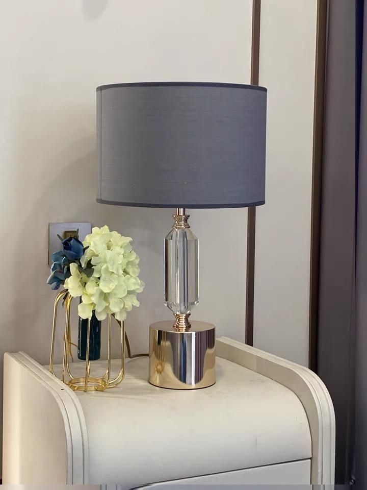 Famous Royal Light Luxury Crystal Table Lamp Warm American Bedroom Bedside Lamp Modern Simple Creative Living Room Decorative Table Lamp