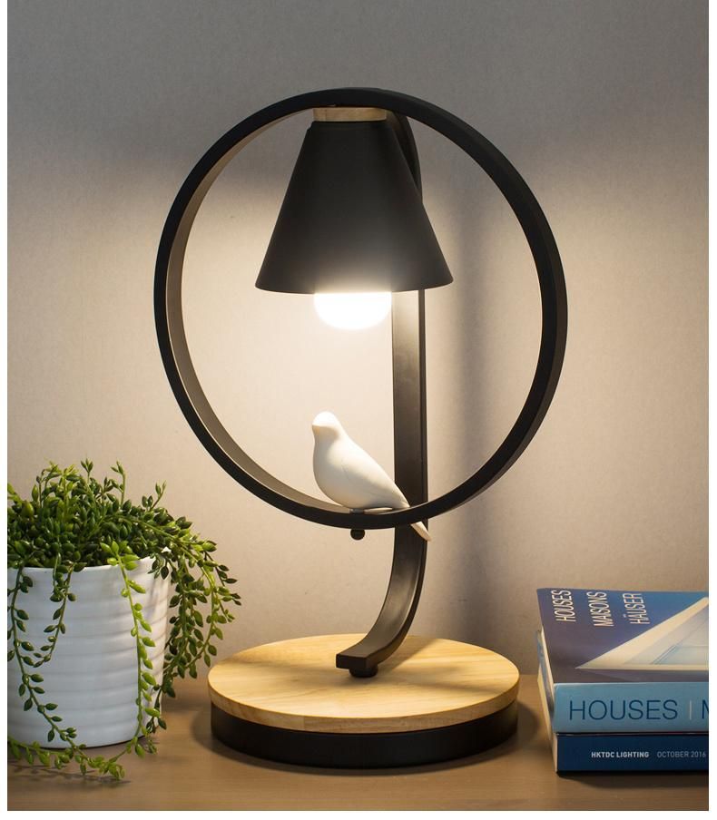 Home Decor Modern Luxury Bed Side Metal Wood Table Lamps Reading Lamps for Bedroom Hotel Home Office Decoration