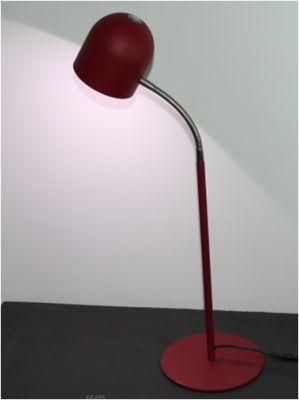 Modern Design LED Table Lamp for Touch Switch (LED-15097T)