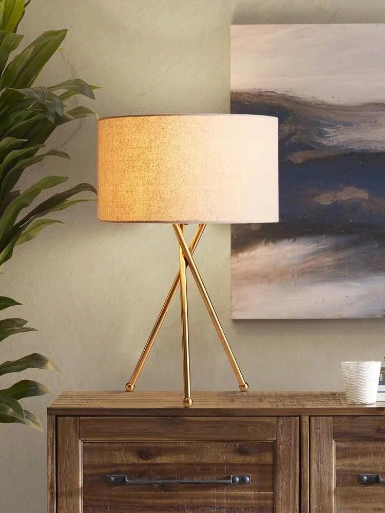 Home Decoration Standing Lamp European Contemporary Chrome Tripod Floor Lamp for Hotel Table Lamp