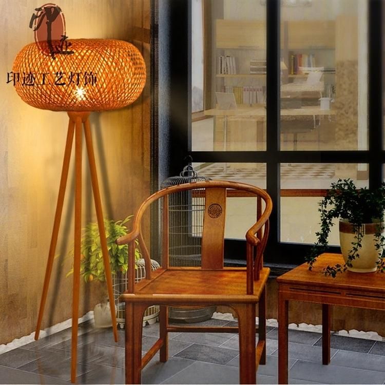 Weaving Rattan Wicker Bamboo Floor Lamp for Living Room Minimalist Light (WH-WFL-16)