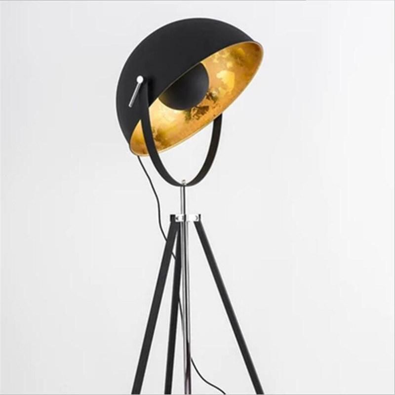 Vintage Loft Retro Black Iron Floor Lamp for Foyer Bed Room Workshop Tripod Vintage Floor Lamp (WH-VFL-05)