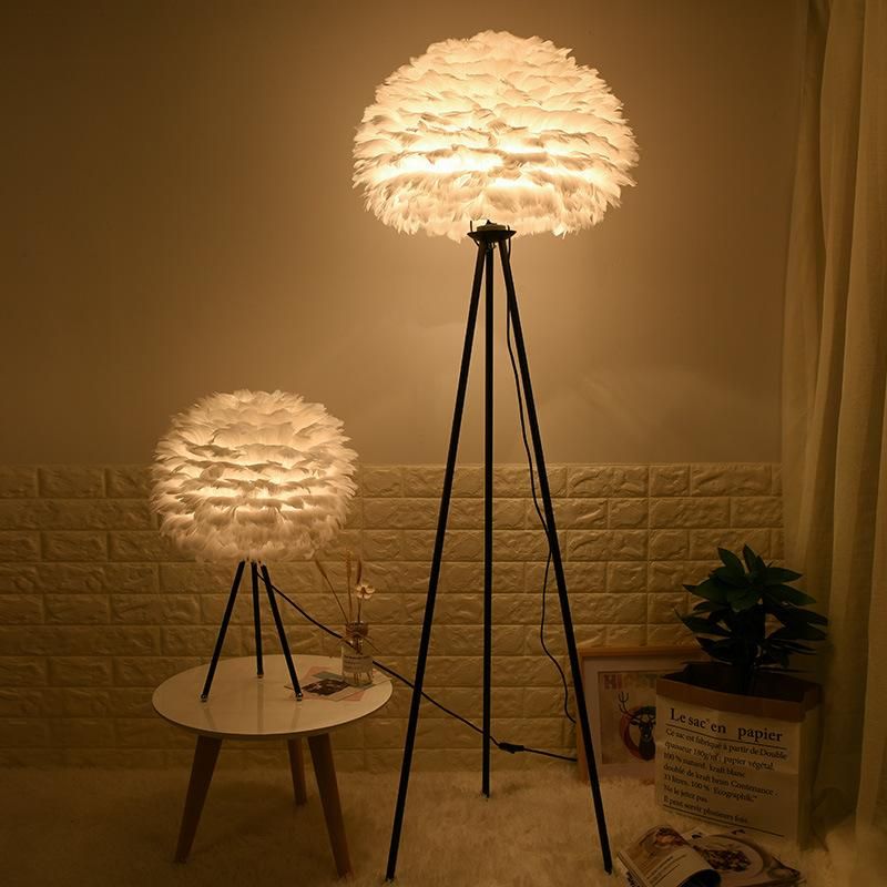 LED Floor Lamp Modern Tripod White Feather Floor Lamp Living Room Reading Lamp Bedside Floor Lamp (WH-MFL-27)
