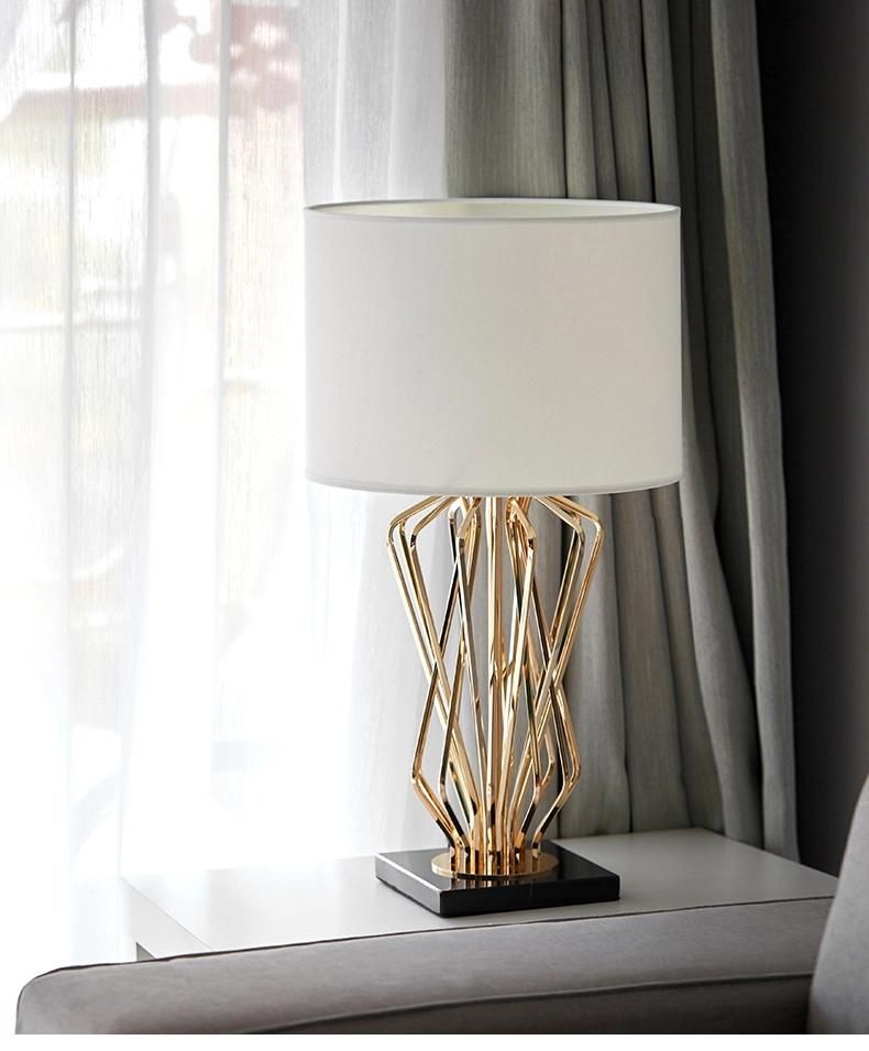 Popular Decoration Fabric Hotel Living Room Bedroom E27 Desk Lamp Reading Table Light Modern Luxury White Marble Desk Table Lamp Light with Fabric Shade