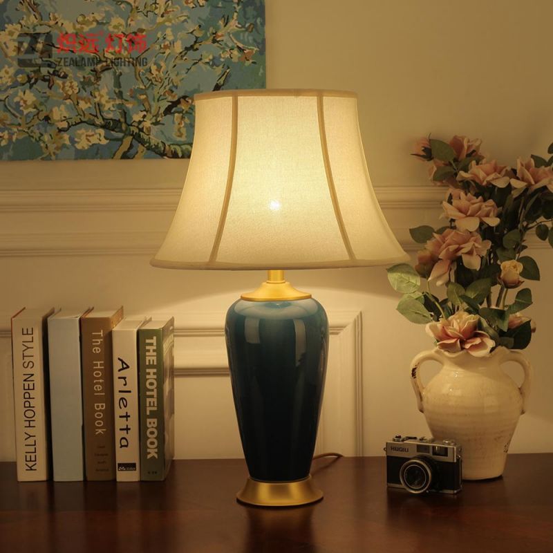 Indoor Ceramic Art Table Lamp Decorations for Home Lighting (TL8034)