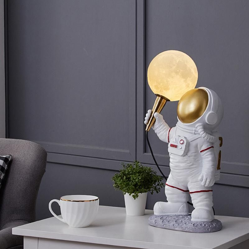 Nordic Astronaut Decoration Table Lamp Living Room Bedroom Bedside Table Lamp