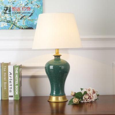 Simple Design Curvy Ceramic Table Lamp for Bedroom (TL8033)