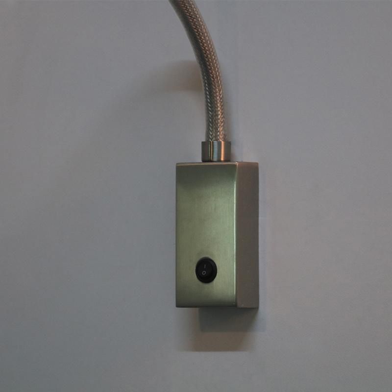 Metal Base and Flexible Tube Wall Lamp