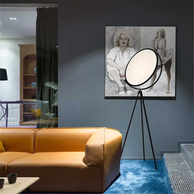 Modern Decoration Simple Thirpod Corner Floor Lamp