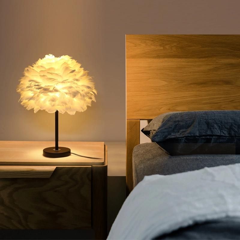 Nordic Ostrich Feather 3-Light Gold Table Desk Lamp for Home Decorative Lighting