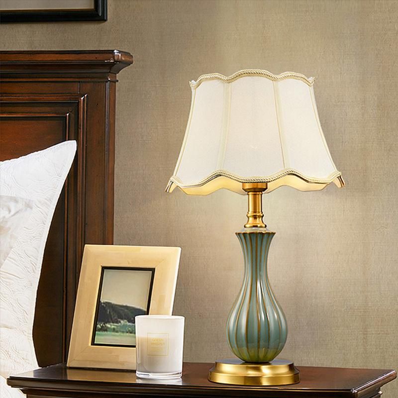 Modern Style 2020 New Design White Fabric Holder E27 Ceramic Table Lamp