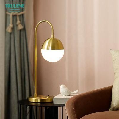 Nordic Light Luxury Bedside Table Hotel Table Lamp with USB