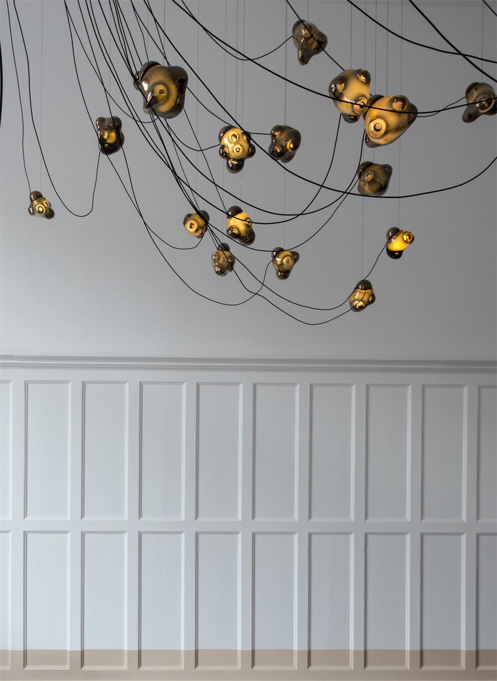 2022 Contemporary Simople Design LED Linear Alien Brain Shpae Pendant Light