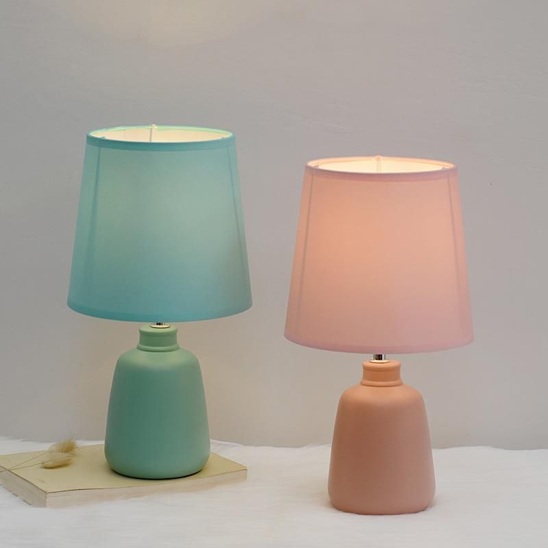 Ins Nordic Ceramic Lamp Bedroom Ins Girl′s Creative American Simple Modern Study Children′s Sleep Nightlight