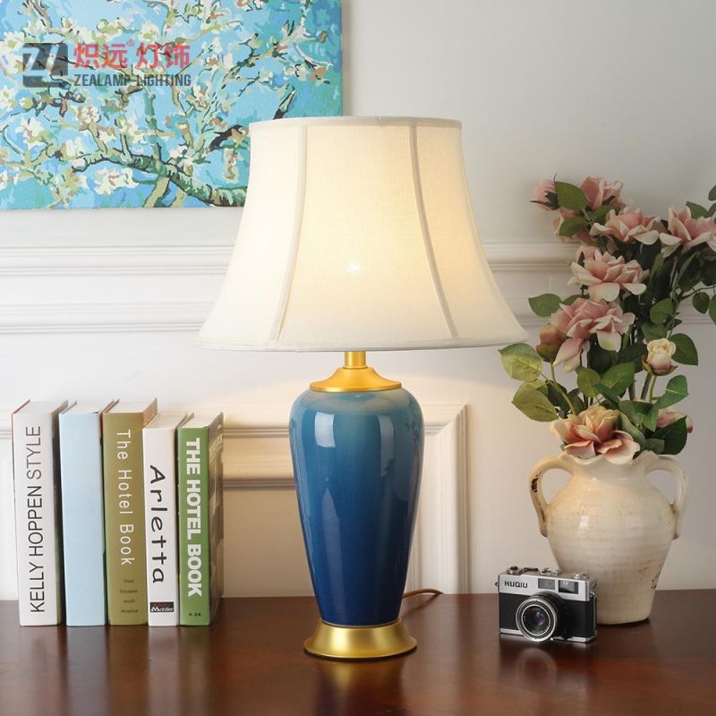 Indoor Ceramic Art Table Lamp Decorations for Home Lighting (TL8034)