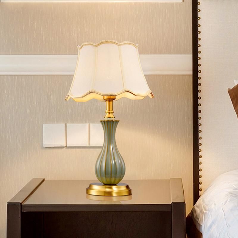 Modern Style 2020 New Design White Fabric Holder E27 Ceramic Table Lamp