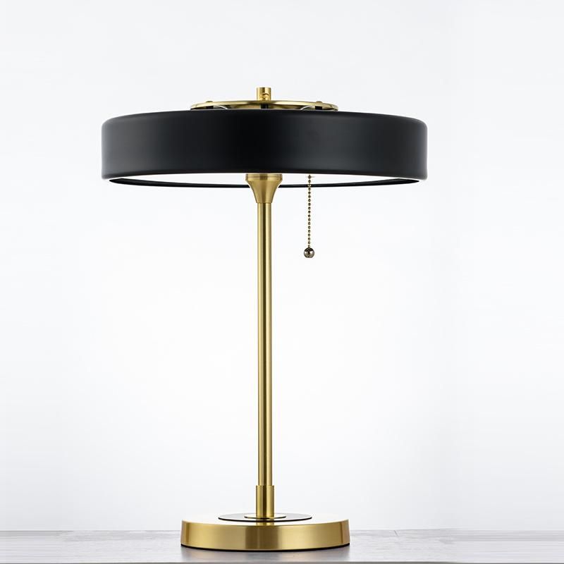 Office Table Lamp Modern Decorative Luminous Metal Desk Lamp for Bedroom