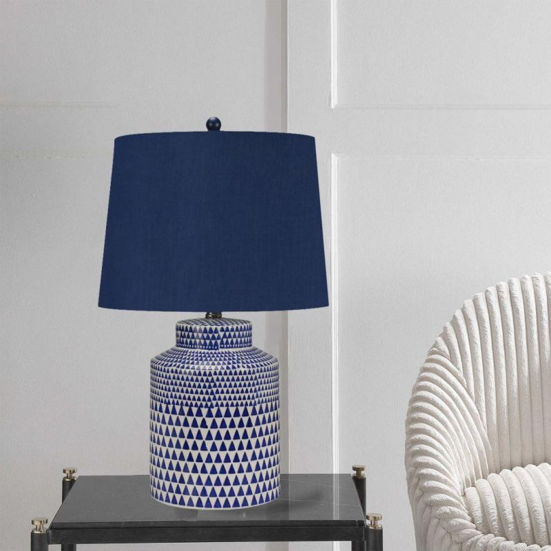 Hot Sale Chinese Classic Style Modern Luxury High Quality Hand Painted Blue and White Porcelain Table Lamp for Home Decor