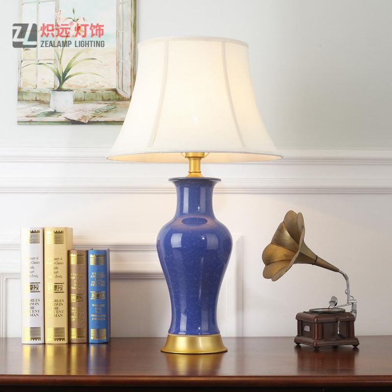 Desk Table Lamp for Reading Room Porcelain Decorative Light (TL8018)