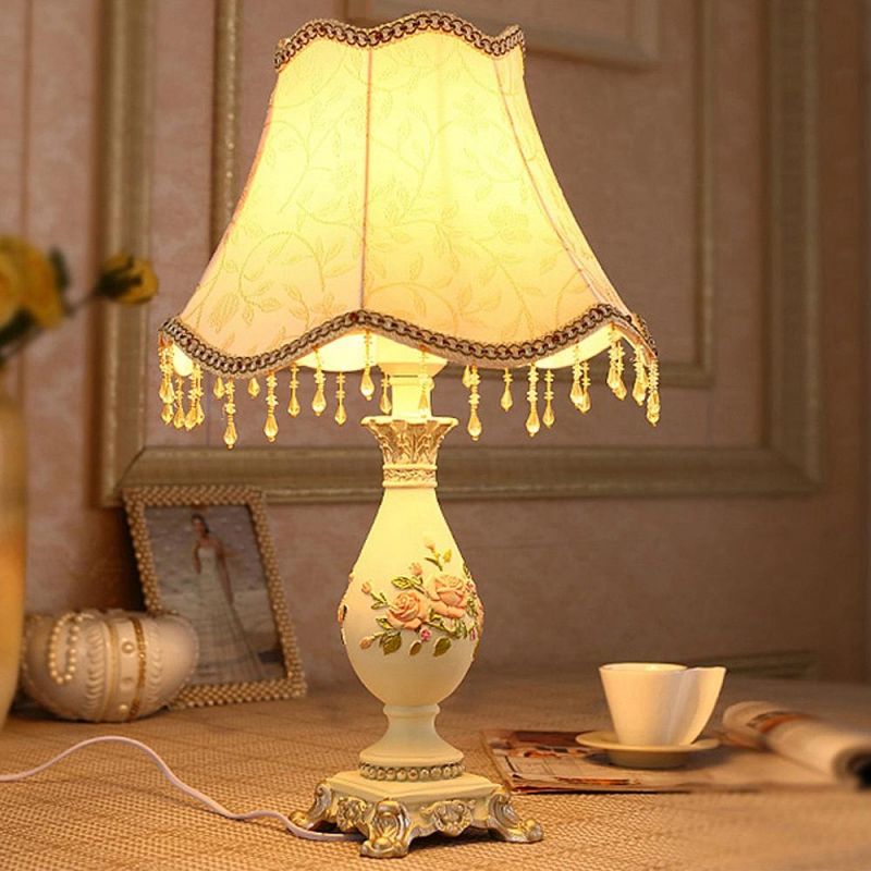 Newest Resin Luxury Handmade Antique Bedroom Hotel Bedside Decor Study Table Lamp