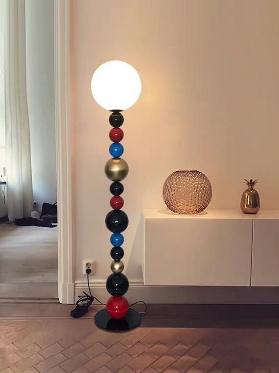 Artistic Ball Floor Lamp Nordic Creative Living Room Study Bedroom Bedside Lamp Simple Modern Design Vertical Lamp
