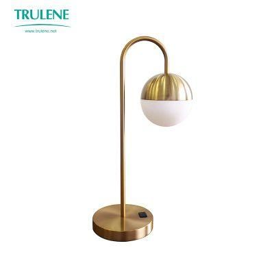 Nordic Style Indoor Metal Table Lamp for Hotel Home Office