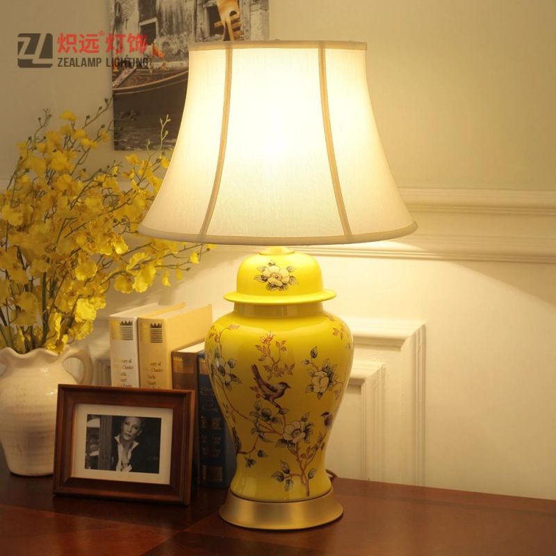 Chinese Ceramic Vase Table Lamp for Hotel Bedroom (TL8003)