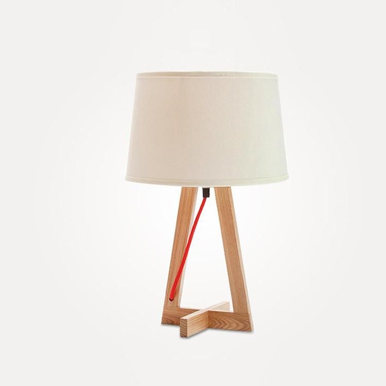 Simple Modern Solid Wood Creative American Vertical Table Lamp