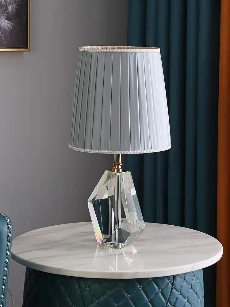 Simple and Modern Light Luxury Romantic Master Bedroom Crystal Lamp Bedroom Mood Creative Fashion Ins Bedside Lamp