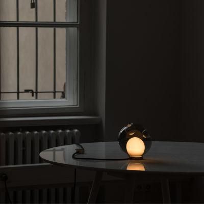 2022 Amber Wooden Base LED Home Goods for Living Room Restaurant Decorative Desk Lamp Glass Table Lamp