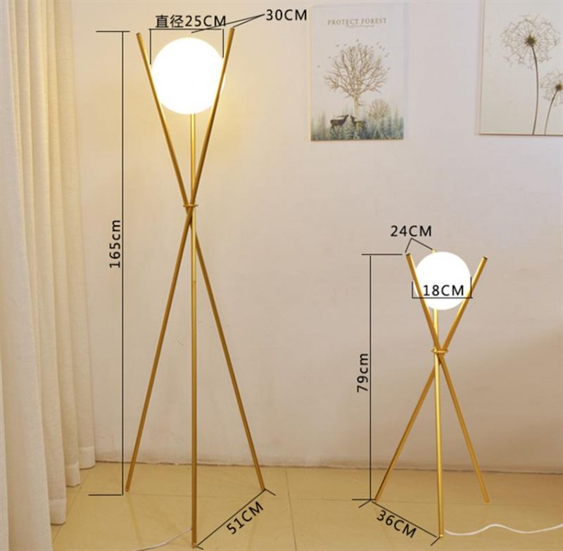 Modern LED Floor Lamp Iron Glass Ball Stand Lights for Living Room Nordic Bedside Floor Lamp (WH-MFL-114)