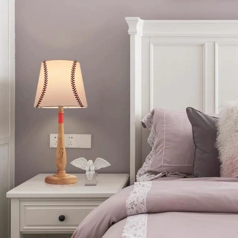 Nordic Children′s Room Table Lamp Model Room Decoration Designer Simple Creative Solid Wood Boy Bedroom Bedside Lamp