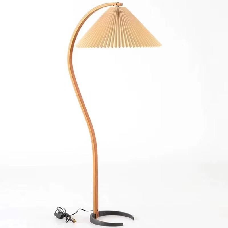 New Personality Nordic Solid Wood Log Retro Pleated Floor Lamp Living Room Bedroom Bed Ins Wind Floor Lamp