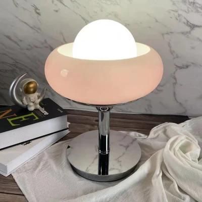 Modern Desk Lamp Metal Lighting Glass Ball Lampshade Table Lamp with Shade