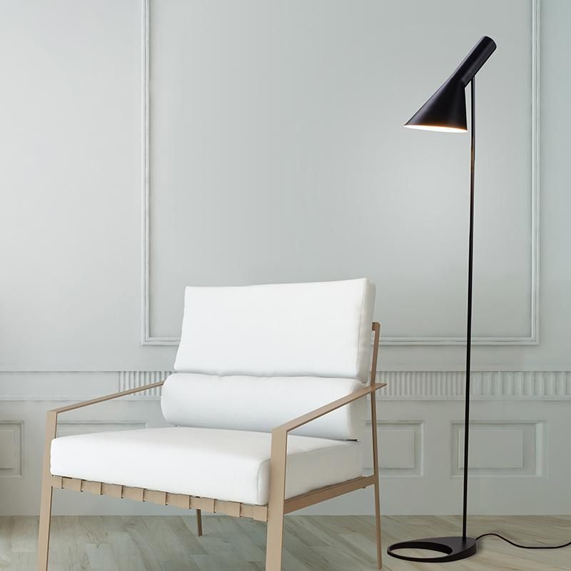 Arne Jacobsen Floor Lamp Living Room Studio Minimalist Lamp Black White Design Floor Lamp (WH-VFL-02)