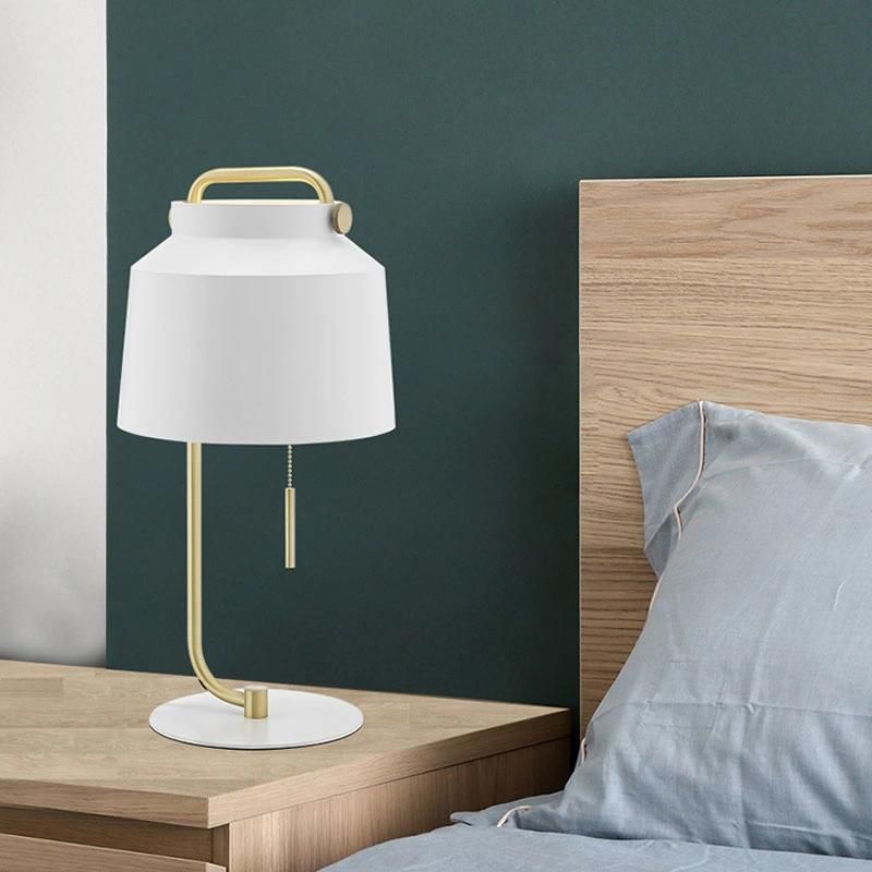 Nordic Bedroom Bedside Simple Modern Light Luxury Creative Personality Table Lamp