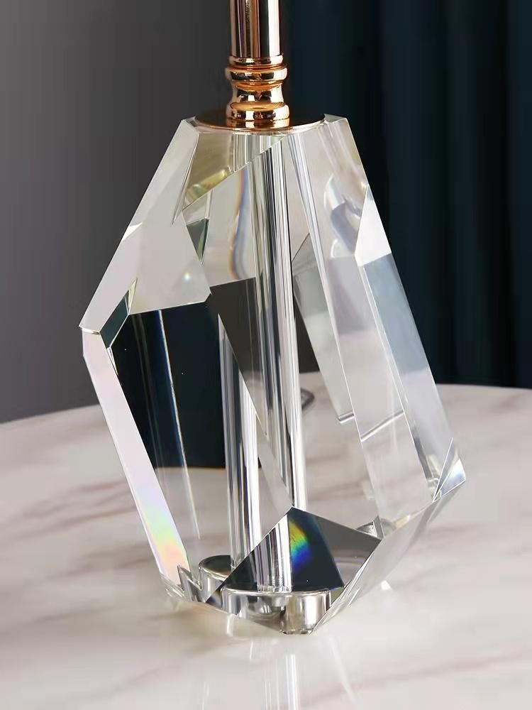 Simple and Modern Light Luxury Romantic Master Bedroom Crystal Lamp Bedroom Mood Creative Fashion Ins Bedside Lamp