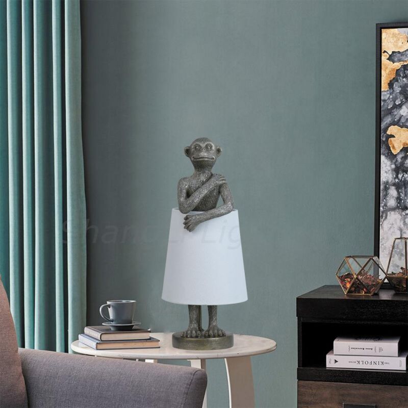 Creative Animal Table Lamp High-End Art Modern Design Table Lamp Animal Monkey Sculpture Nordic Table Lamp.