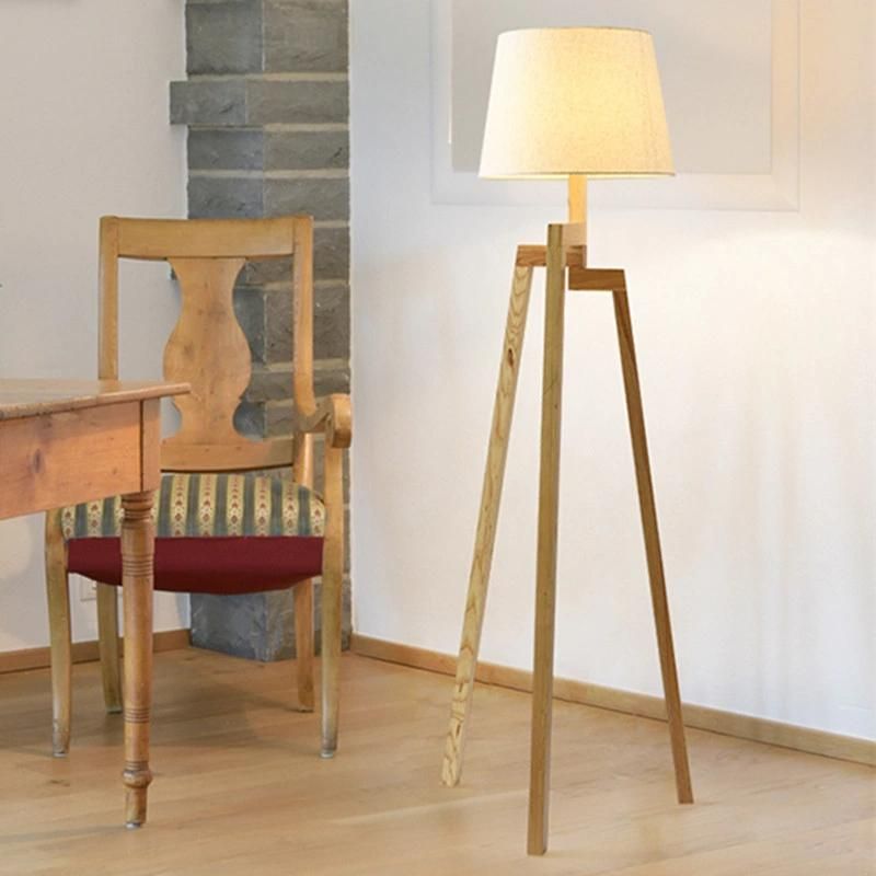 Nordic Tripod Solid Wood Creative Sofa and Bedside Wood Tripod Lamp (WH-WFL-06)