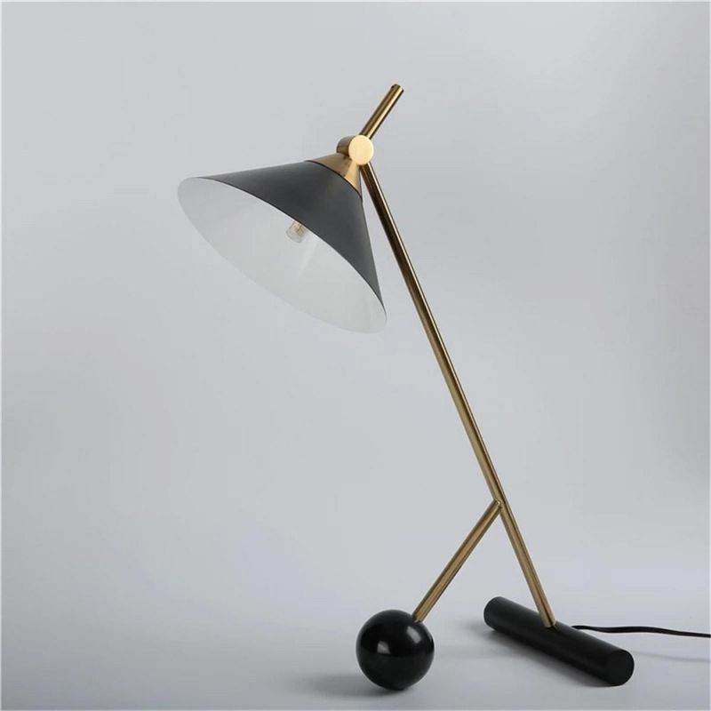 Modern Luxury Vintage LED Desk Lamp Creative Nordic Simple Study Desk Light Bedroom Bedside Lamp Living Room Table Lamps