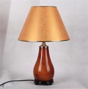 Modern Art Decorative LED Desk Lamp Yk-T131