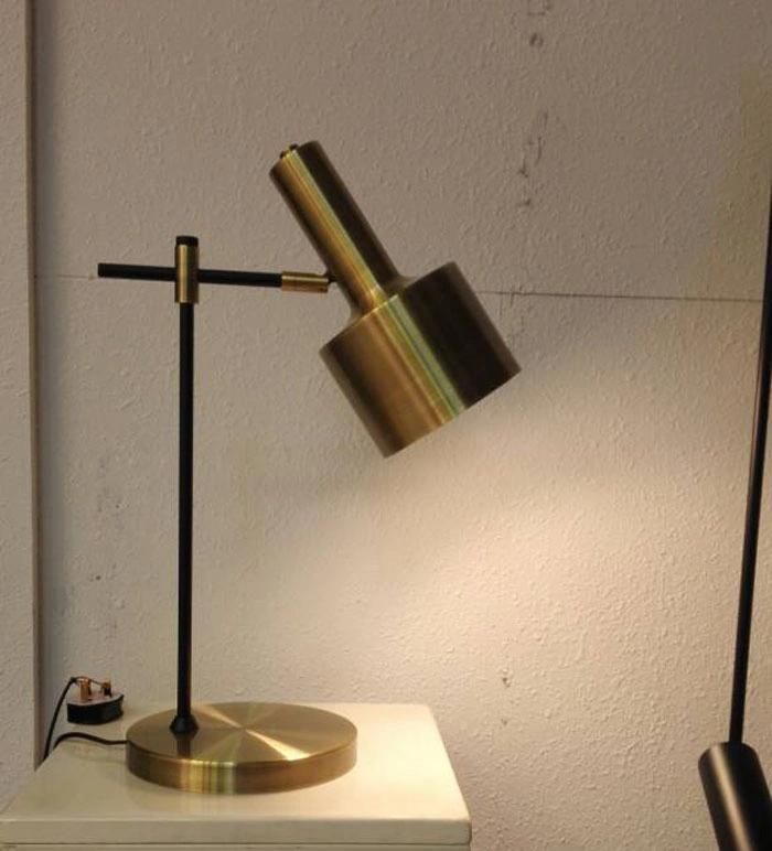 Modern Decorative Desk Table Lamp in Antique Bronze, for Hotel Bedside, Living Room, Bedroom