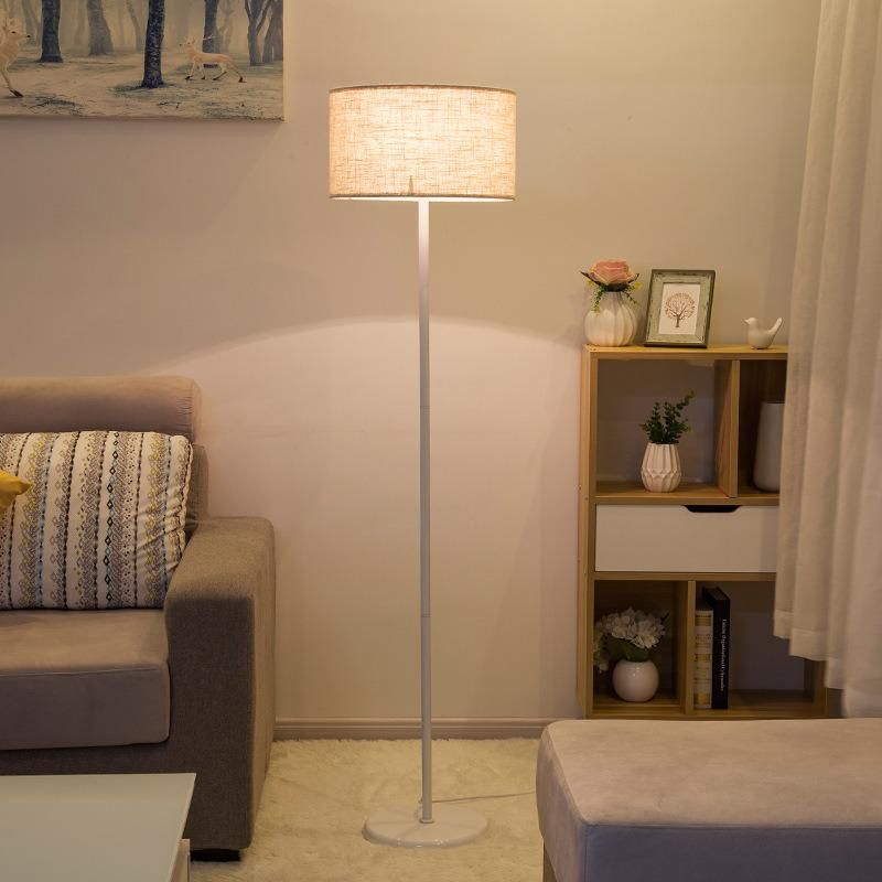England Popular Modern Home Decor Standing Lamp CE European Contemporary Black Tripod Floor Lamp for Hotel