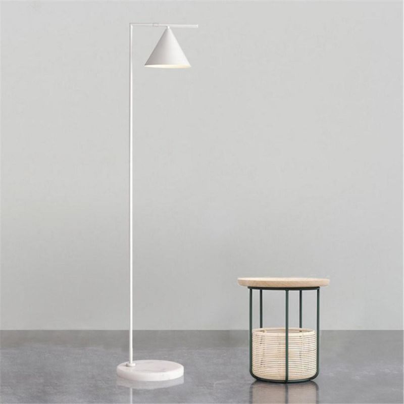Study Bedroom Simple Modern Gold Vertical Floor Lamps for Living Room Home Decor Stand Light