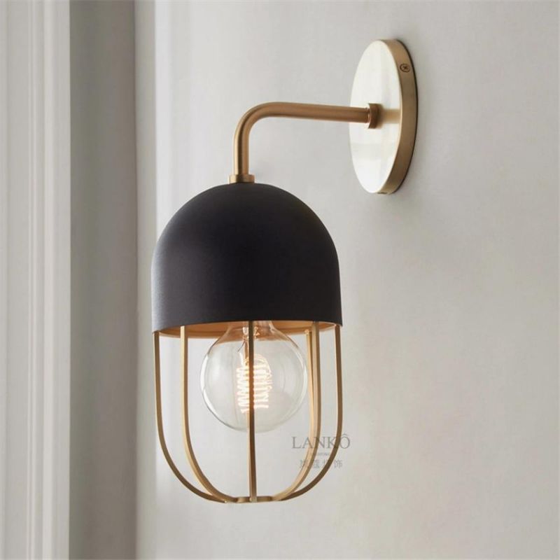 Post Modern Iron Lantern Black Gold Wall Lamps Haley Wall Sconce (WH-OR-192)